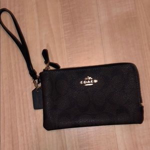 Coach wristlet wallet